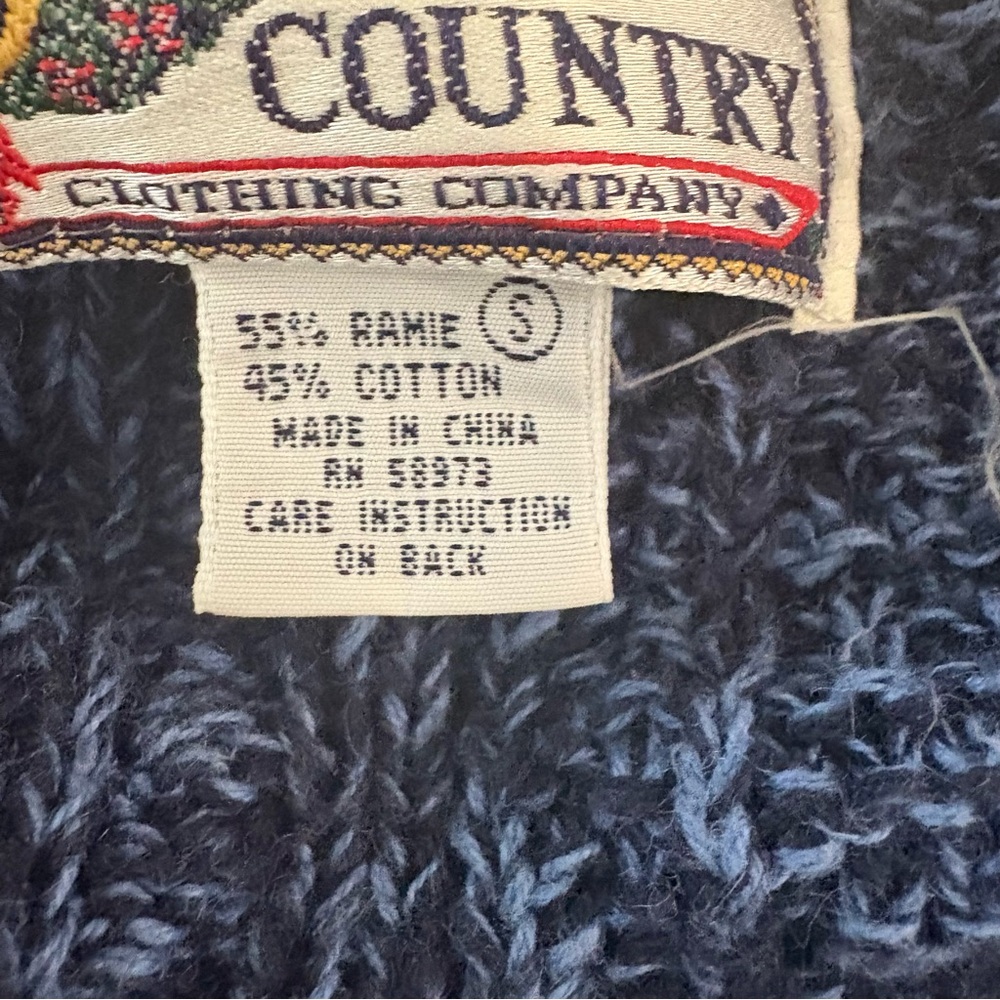 Vintage Melbourne Country Clothing Company V-neck sweater. - Picture 6 of 6